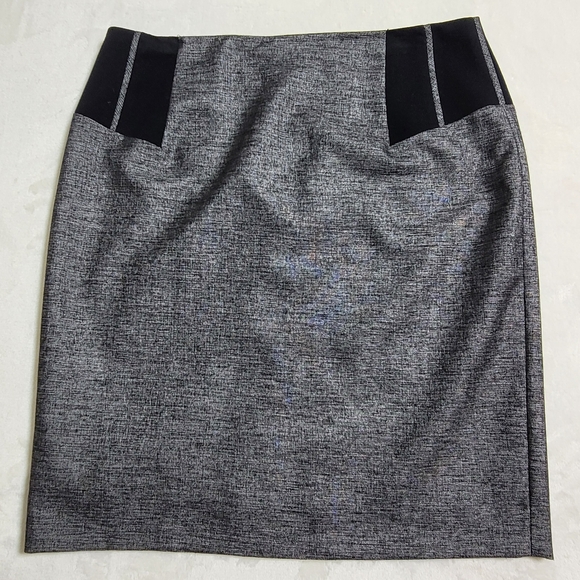 Antonio Melani Pencil Skirt Knee Length Vented Lined Back Zip Gray Women Size 8 - Picture 3 of 12